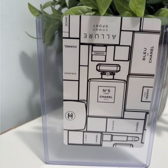 CHANEL COLLECTOR Card - Picture 2 of 2